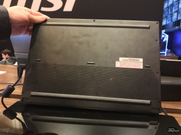 Первый взгляд на игровые ноутбуки MSI с CES 2020: экран 300 Гц и гигантский аккумулятор в компактном корпусе